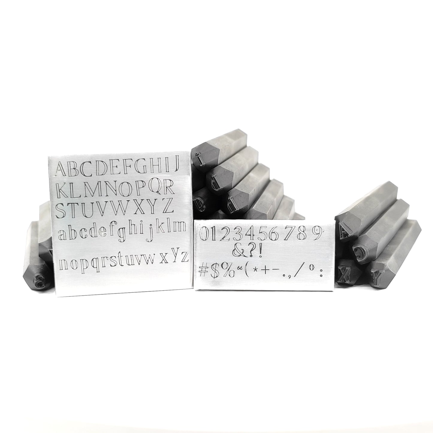 建筑师女儿金属字母邮票，完整的字母表。