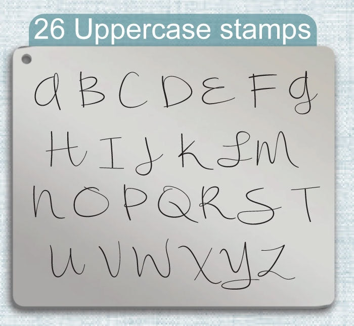 美丽的乱七八糟的金属邮票，完整的字母表。