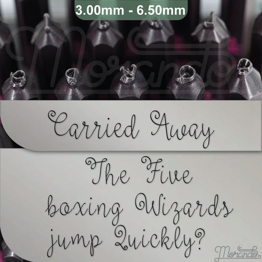 带走金属字母邮票,完整的字母。